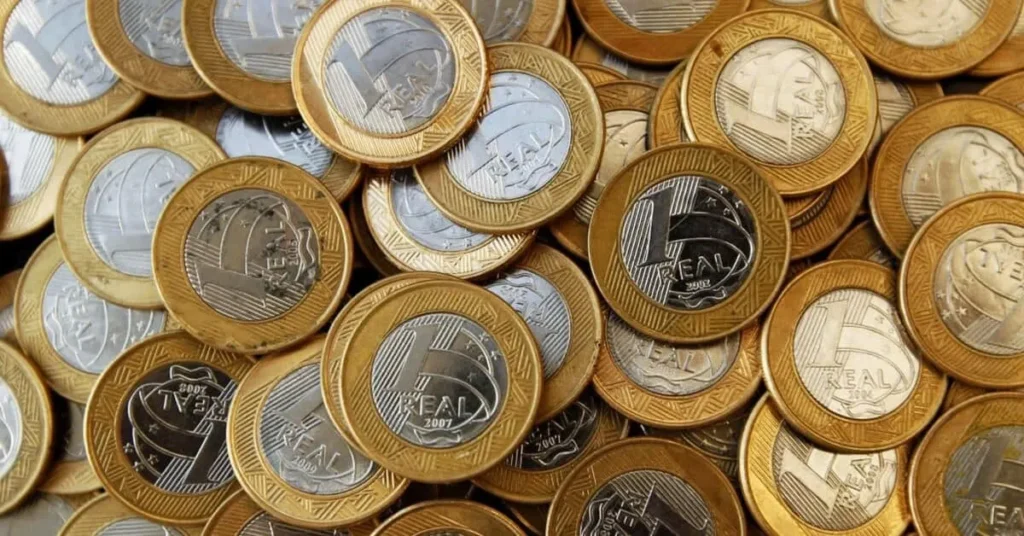 Moedas comemorativas de R$ 1 deixam brasileiros eufóricos e colecionadores podem pagar até R$850,00
