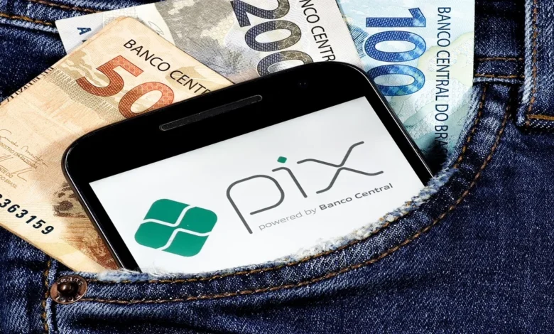 Pix extra de R$ 1 mil foi confirmado ainda em 2024 para quem é inscrito no CadÚnico