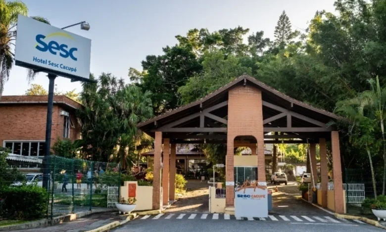 Trabalhe no SESC e receba até R$ 5.000 mensal! Foram abertas vagas exigindo apenas ensino médio para Porteiro, Auxiliar de Cozinha e mais cargos!