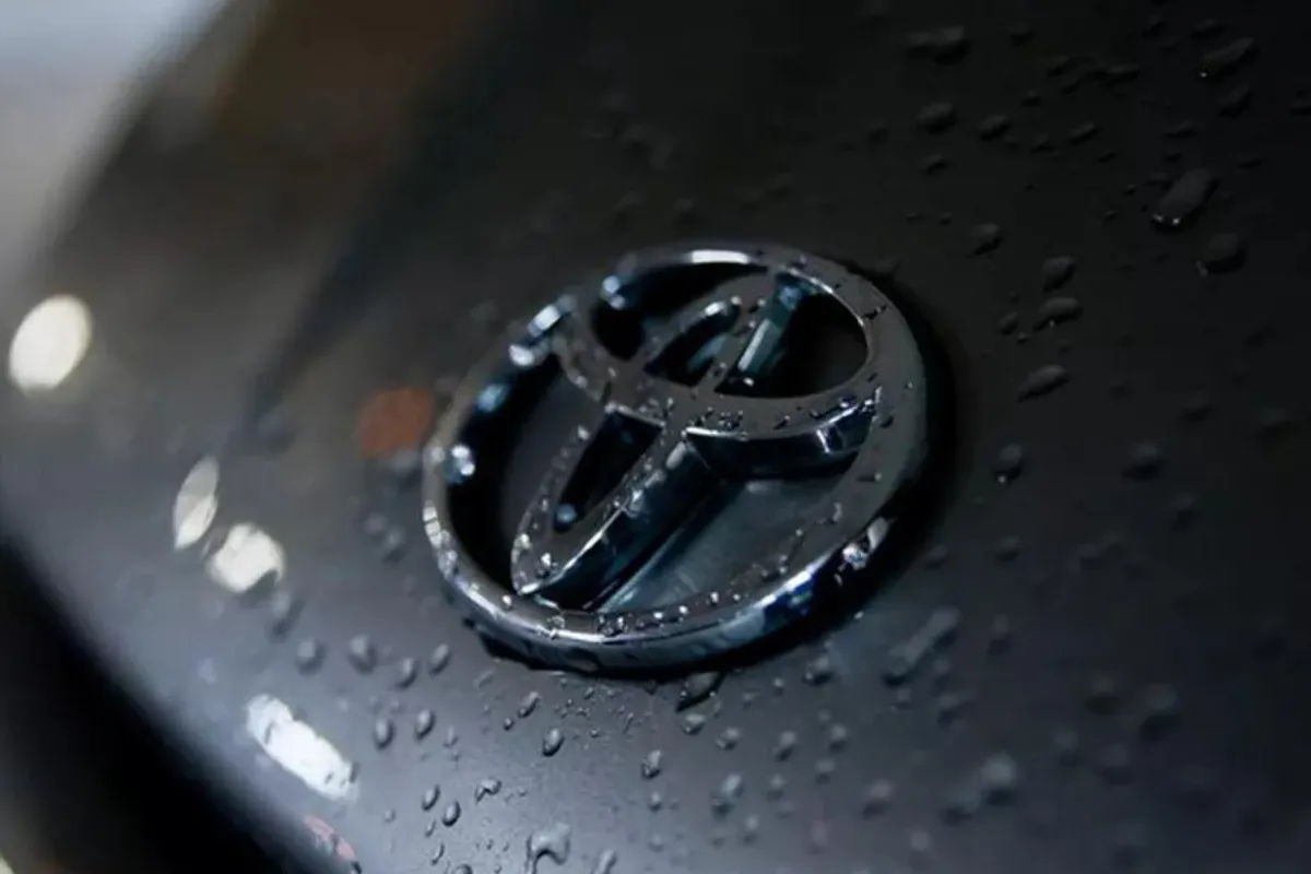 Toyota oferece carro que faz 14,7 km/L com autonomia de 671 km e assusta rivais no Brasil - Imagem: Reprodução. - Imagem: Reprodução.