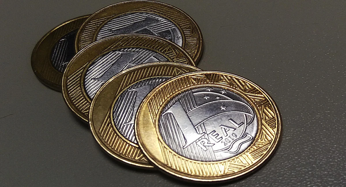 Brasileiros empolgados! Moeda de R$1 ultrapassa R$ 1.000 no mercado e cai como um presente agora em outubro
