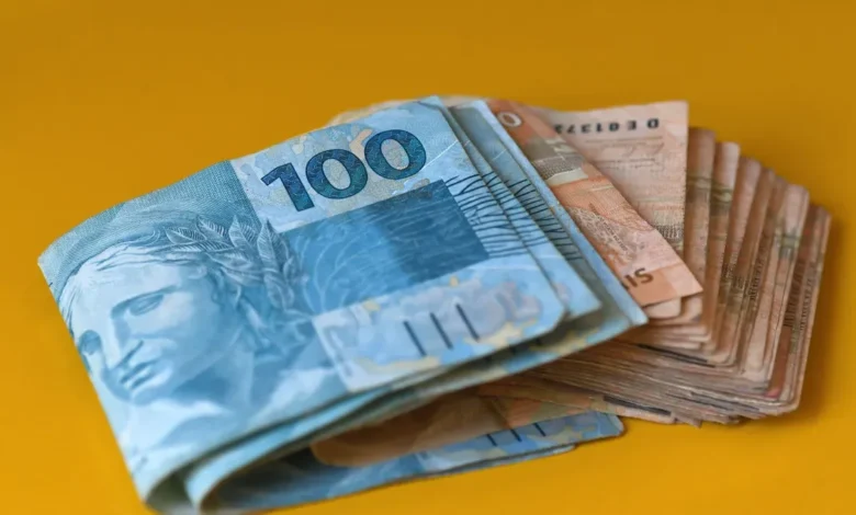 Novidade no Brasil! Banco libera saque de dinheiro para quem está com o nome sujo; veja como solicitar agora