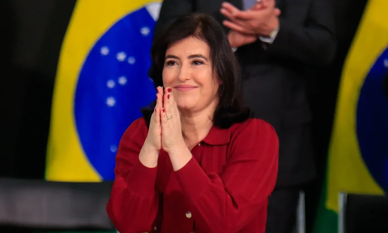 Ministra emite comunicado para todos os brasileiros que recebem Bolsa Família e Pé-de-Meia