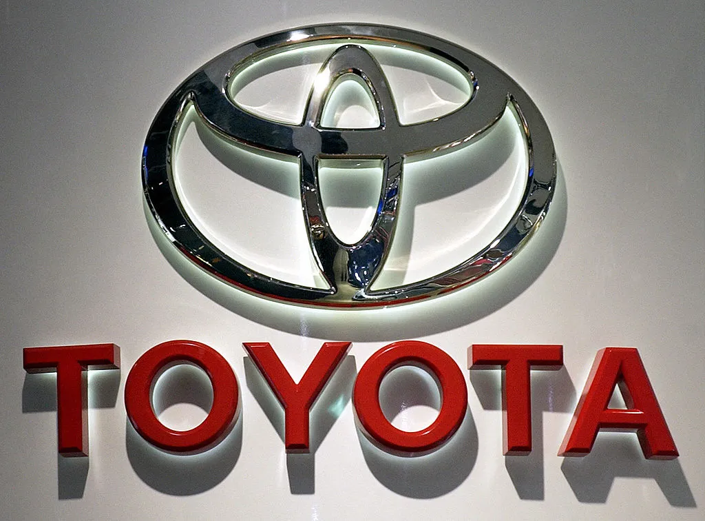 Toyota surpreende a todos, lança novo carro popular de 28 km/l e custando menos de R$90 mil