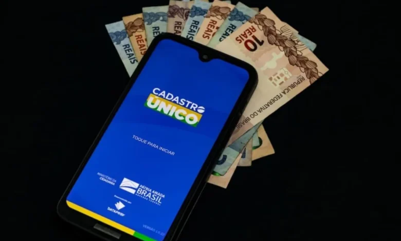 Foi descoberta uma péssima notícia e vai atingir os idosos! Mais de 300 mil podem ter seus benefícios bloqueados por falta de atualização no CadÚnico, veja como regularizar