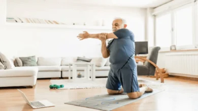 7 exercícios para os idosos de 60,61,62,63,64 anos pra cima chegarem em 2025 'voando' fisicamente