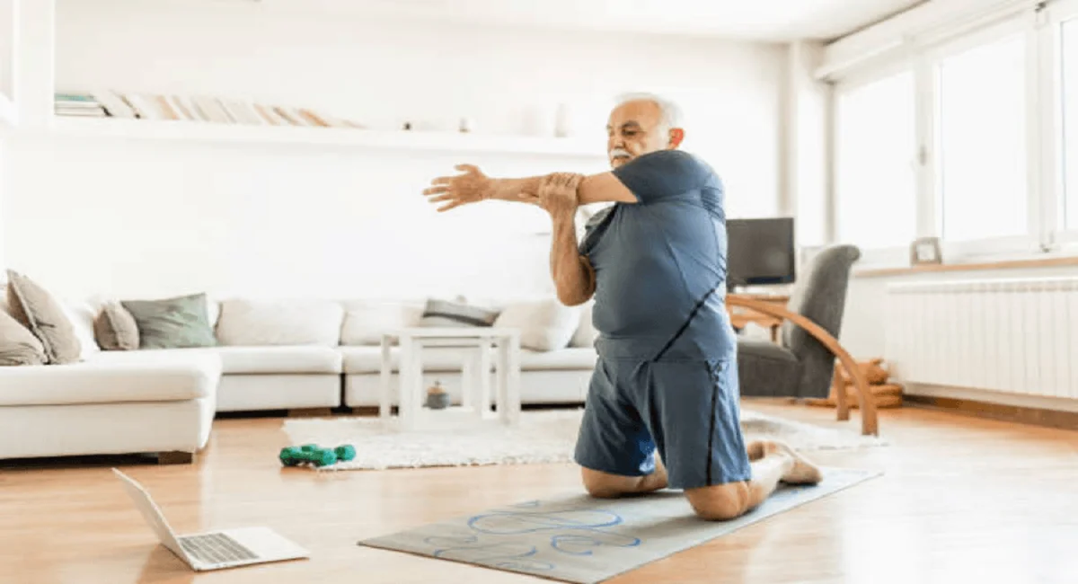 7 exercícios para os idosos de 60,61,62,63,64 anos pra cima chegarem em 2025 'voando' fisicamente