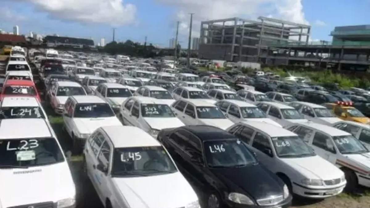 Título: DETRAN faz leilões de veículos em 10 cidades e tem carros de R$ 4 mil