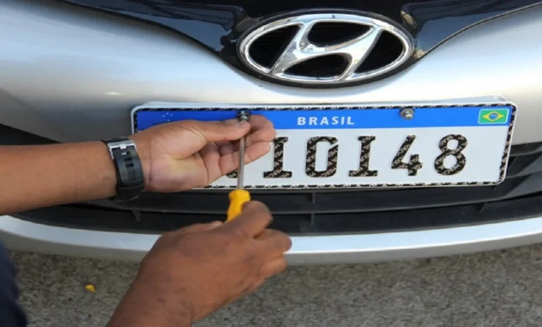 Lei das placas foi alterada com sucesso! Saiba agora o que muda com o novo prazo para veículos mudarem