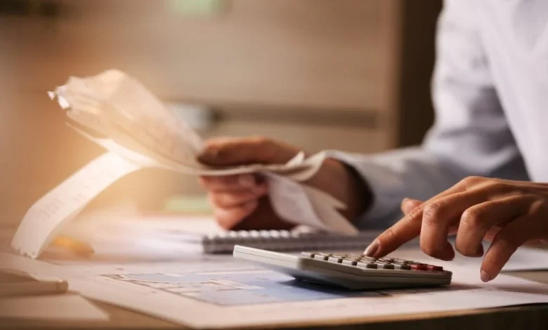 Surpresa total, apresentadora do SBT deixa de pagar dívida de R$ 8 mil para pagar no feirão do Serasa