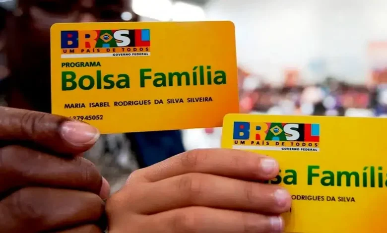 Bolsa Família 13/11 agora beneficia famílias com carteira assinada + CPF