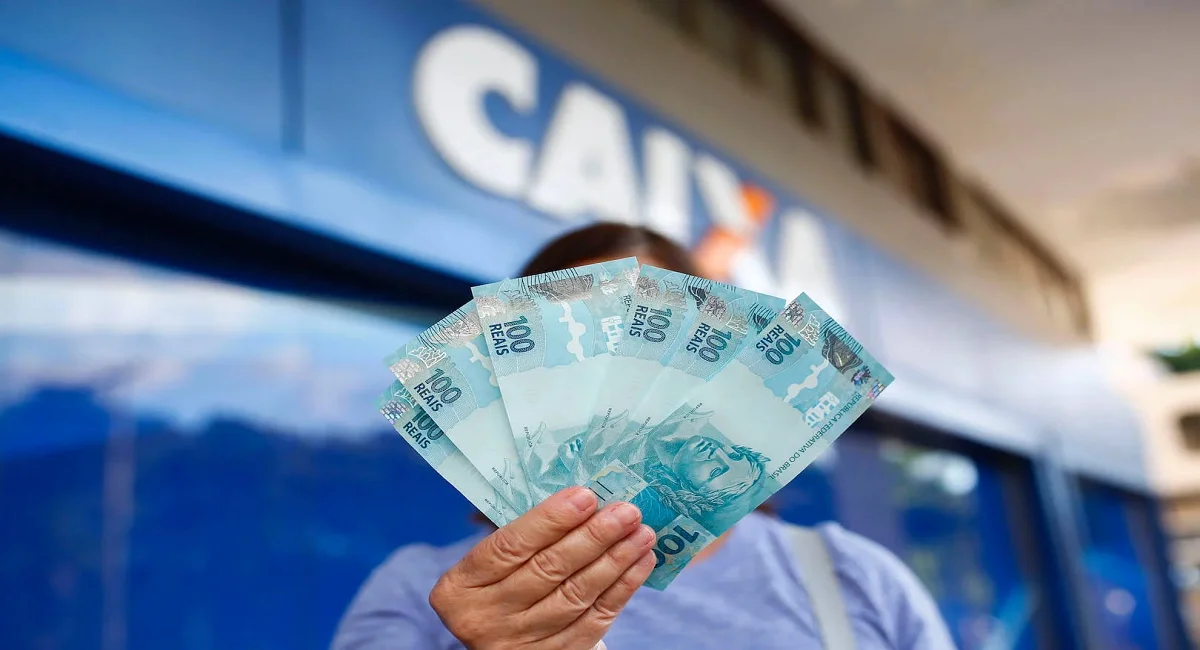 CPF PREMIADO! Caixa confirma em pleno Feriadão um grande PIX de R$ 754 para trabalhadores CLT com CPF final 0 a 9 - São 30,7 bilhões liberados para saque na CAIXA - Veja como receber