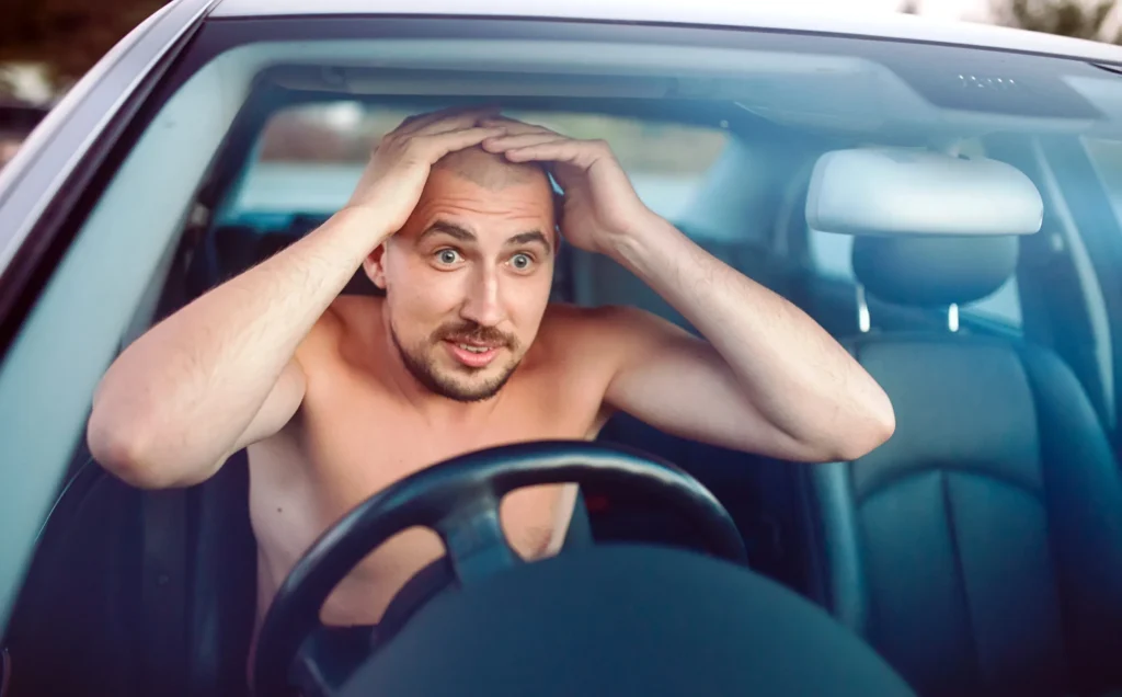 Ficou permitido ou não dirigir sem camisa? CTB responde e manda aviso para quem tem CNH!