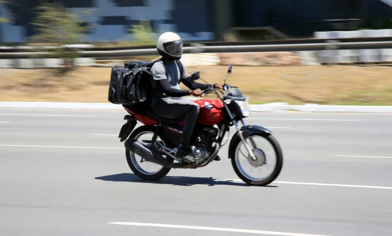 Nova lei do IPVA para quem tem moto foi aprovada HOJE (02/12) e anima brasileiros