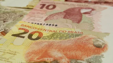 Revista dos Benefícios explica como trocar esta nota de R$ 20 por R$ 300 e salvar o feriadão