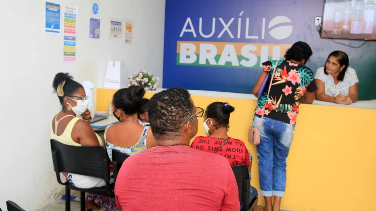 Anúncio Oficial de FIM de fila hoje (04/12)! Novo CRAS vai atender 5 mil FAMÍLIAS – Prepare os seus documentos!