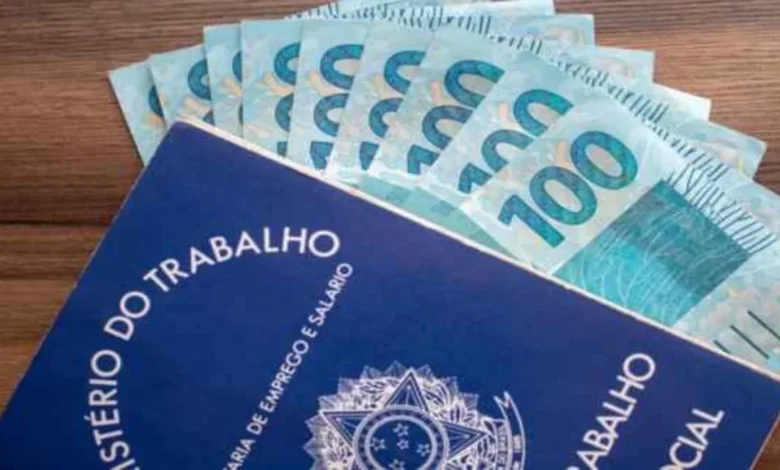 Saiu novo valor do salário mínimo 2025 aumentado e brasileiros vão à loucura