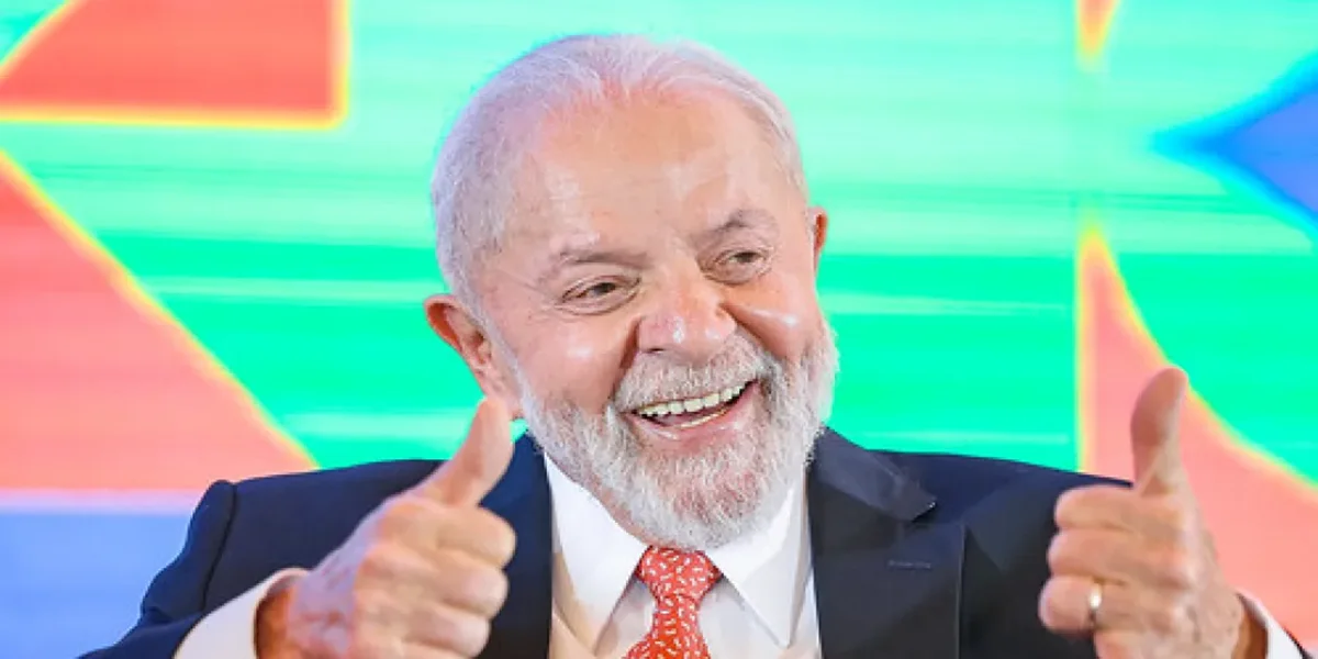 LULA confirma 8 feriados até 1º de maio de 2025 para 100% dos brasileiros - Imagem: Reprodução