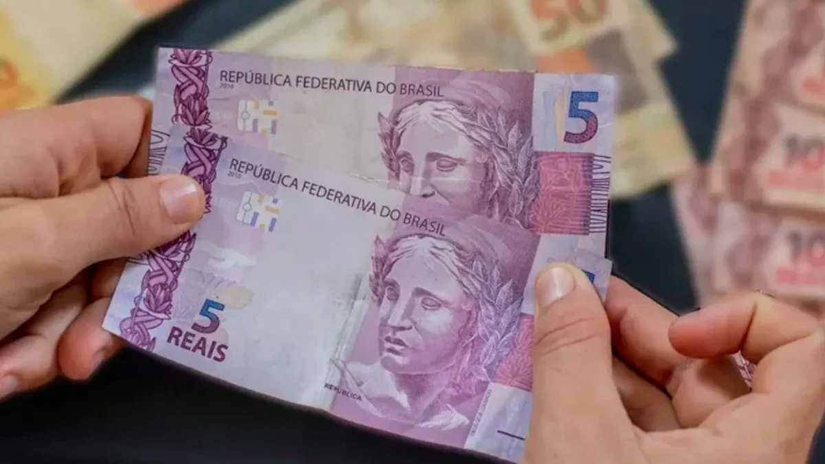 Nota de 5 reais com asterisco vale até R$2.000 entre colecionadores. Foto: Reprodução