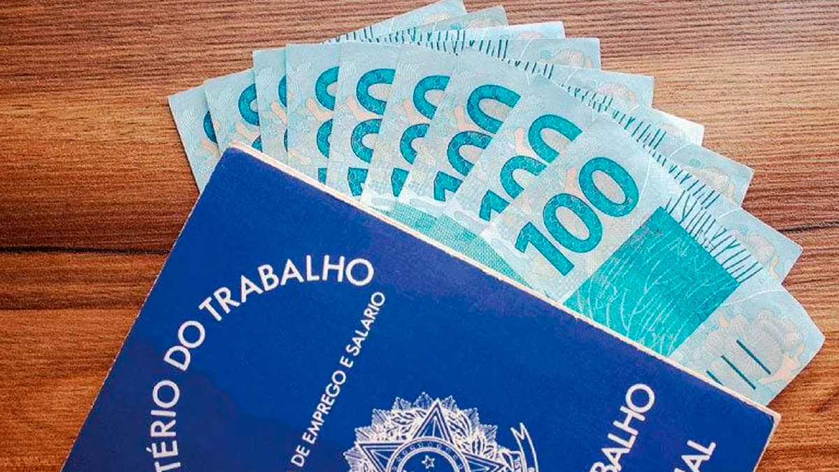 Ajuste do salário mínimo em 2025 é definido pelo Governo Federal. Foto: Reprodução