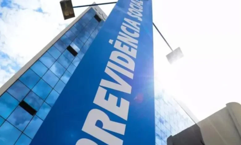Aposentados do INSS em ALERTA GERAL: INSS planeja corte de benefícios e todos ficam surpresos