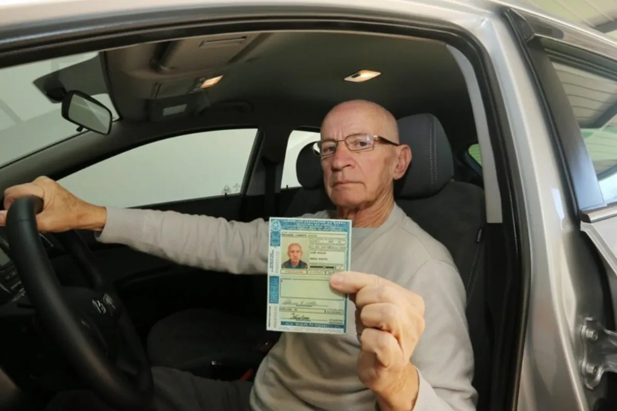 Nova taxa de renovação da CNH para idosos acabou de sair; veja o valor