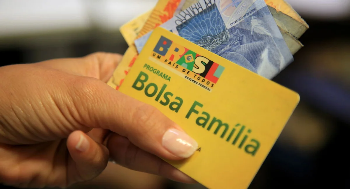 Governo muda regras do Bolsa Família e atinge em cheio ESTE grupo de brasileiros
