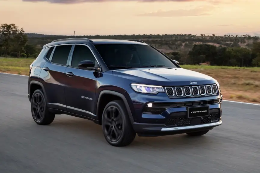 Jeep surpreende: Renegade e Compass 2026 já têm descontos de até R$ 20 mil — e preços caem ao menor nível em anos