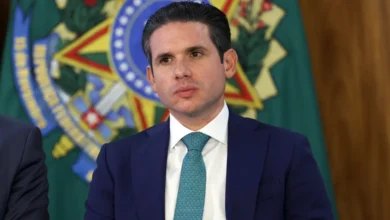 Projeto de isenção do Imposto de Renda para quem ganha até R$5 mil pode ser votado já na próxima semana, segundo Hugo Motta.