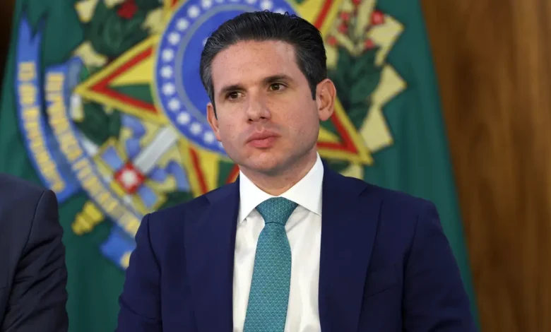 Projeto de isenção do Imposto de Renda para quem ganha até R$5 mil pode ser votado já na próxima semana, segundo Hugo Motta.