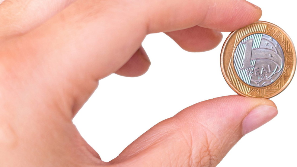 Comunicado para quem ainda guarda moedas em casa: a moeda de 1 real das Olimpíadas Rio 2016 pode valer até R$ 260 e muita gente nem sabe disso!