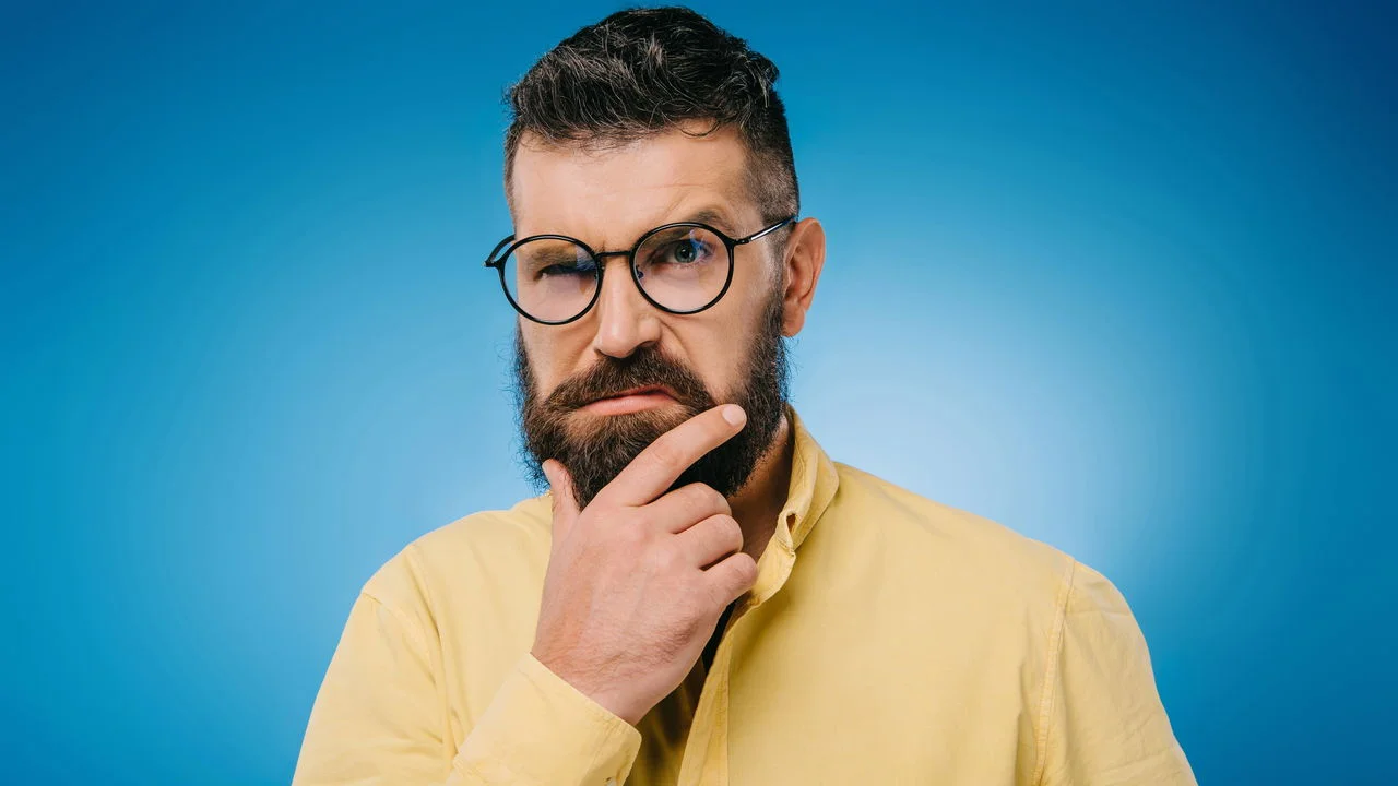 Pessoas ingratas sempre repetem essas 5 frases sem perceber – e se você já ouviu alguma delas, saiba que podem estar corroendo seus relacionamentos aos poucos