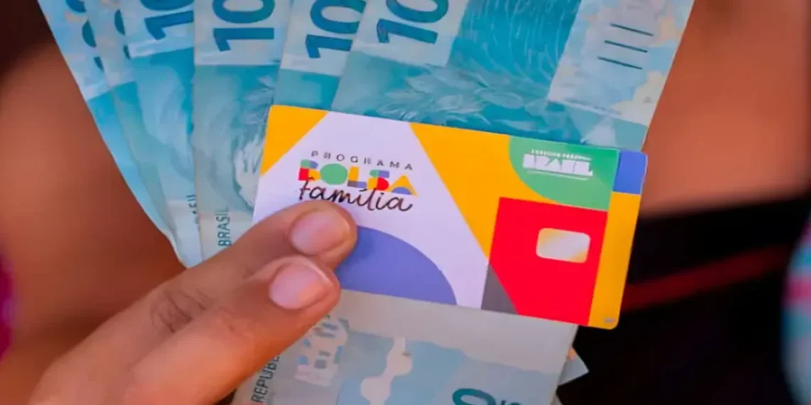 Bolsa Família libera saque de R$750 para CPFs finais 0,1,2,3,4,5,6,7,8 e 9 nesta segunda-feira (27/10)