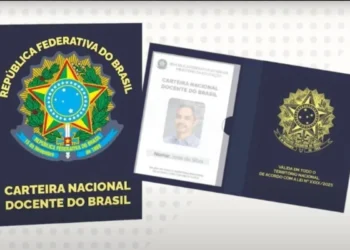 Carteira Nacional de Professor: saiba como solicitar e ter acesso a descontos exclusivos em eventos e hotéis