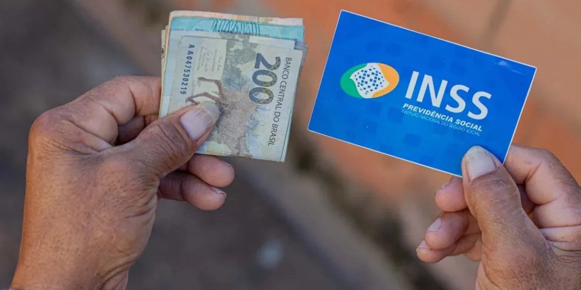 Até R$ 8.157,41 na conta: INSS libera pagamento acima do salário mínimo a partir do 03/11 e anima aposentados