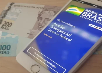 Veja se você entrou na lista hoje (19/10) para devolução do Auxílio Emergencial pago em 2020 e 2021
