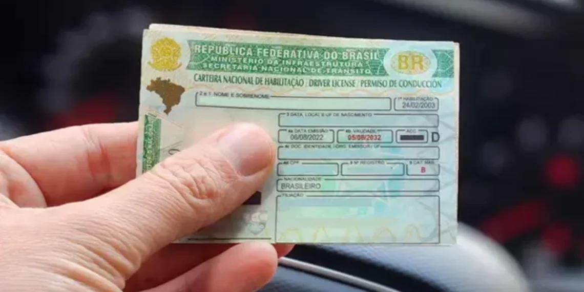 Suspensão da CNH confirmada! Lei de trânsito revela multa de quase R$3 mil por 1 atitude inaceitável de motoristas