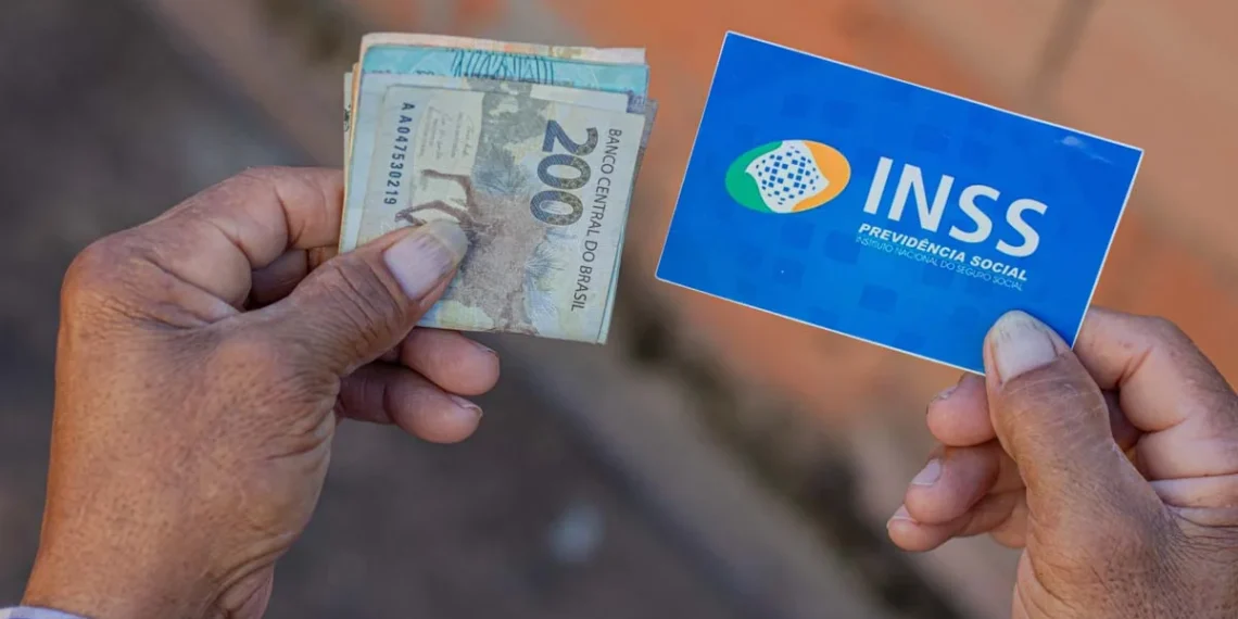 14º salário do INSS será pago em dezembro de 2025? Veja o que se sabe até agora, segundo o Governo