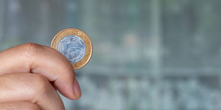 Moeda de 1 real - Créditos: depositphotos.com / Etalbr