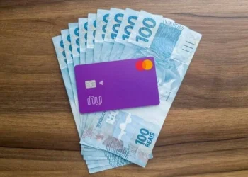 Nubank surpreende e comunica 5 atitudes que estão disparando a fatura dos clientes neste finzinho de 2025