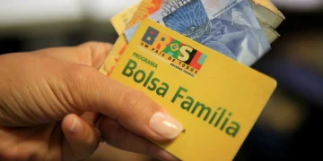 Comunicado do Bolsa Família libera saque acima dos R$ 600 à grupo de brasileiros nesta segunda-feira (24/11)