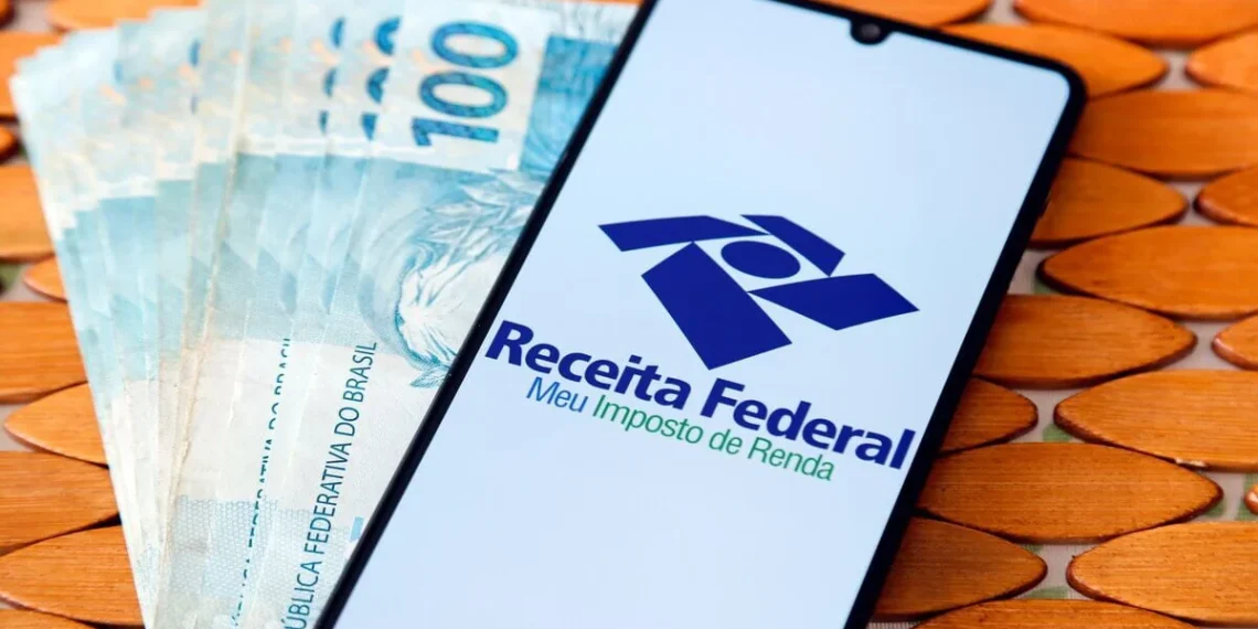 Brasileiros que recebem até R$7.350,00 terão grande mudança a partir de 2026 após nova lei em vigor