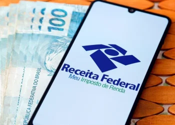 Brasileiros que recebem até R$7.350,00 terão grande mudança a partir de 2026 após nova lei em vigor