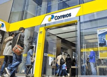 Adeus, dívidas! Serasa se une aos Correios em 7 mil agências e vai liberar dívidas com até 99% de desconto