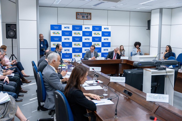 Conselho Curador do Fundo de Garantia do Tempo de Serviço (CCFGTS) aprovou, nesta segunda-feira (24), a destinação de recursos do fundo para a área da saúde