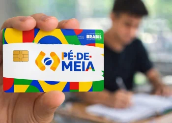 Pé de Meia faz pagamento de R$200 para nascidos em janeiro e fevereiro hoje (23/03) e agenda mais 4 pagamentos nesta semana