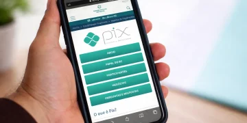 Se você recebe o dinheiro em conta salário, pode passar a pagar contas automaticamente com o Pix a partir de julho, sem tarifas e sem precisar lembrar dos vencimentos, mas quem não autorizar corretamente pode ficar sem usar a nova função do Banco Central